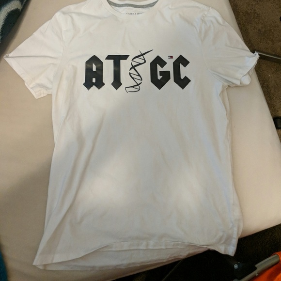 Tommy Hilfiger Shirt - Picture 1 of 3